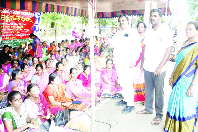 ప్రభుత్వం స్పందించకుంటే నిరవధిక సమ్మె