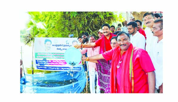 మత్స్యకారులకు ప్రభుత్వం అండ