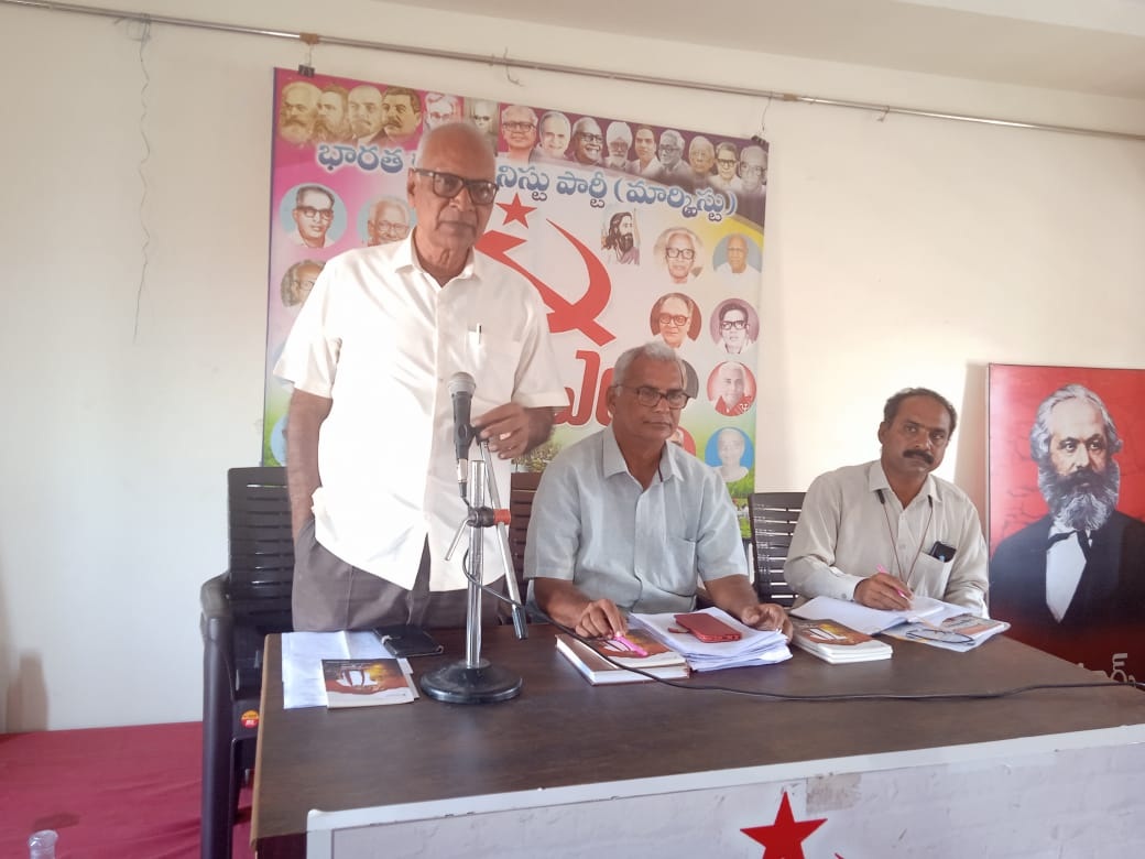 బస్సు జాతాలను విజయవంతం చేయాలి