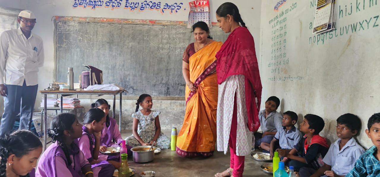 విద్యార్థులకు నాణ్యమైన భోజనం అందించాలి