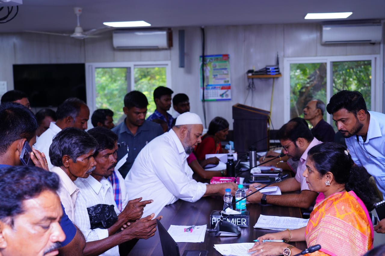 వేగవంతంగా అర్జీలకు పరిష్కారం : కలెక్టర్‌