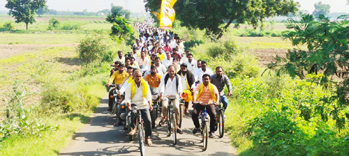 సైకిల్ యాత్రలో ఎమ్మెల్యే గొట్టిపాటి రవికుమార్‌