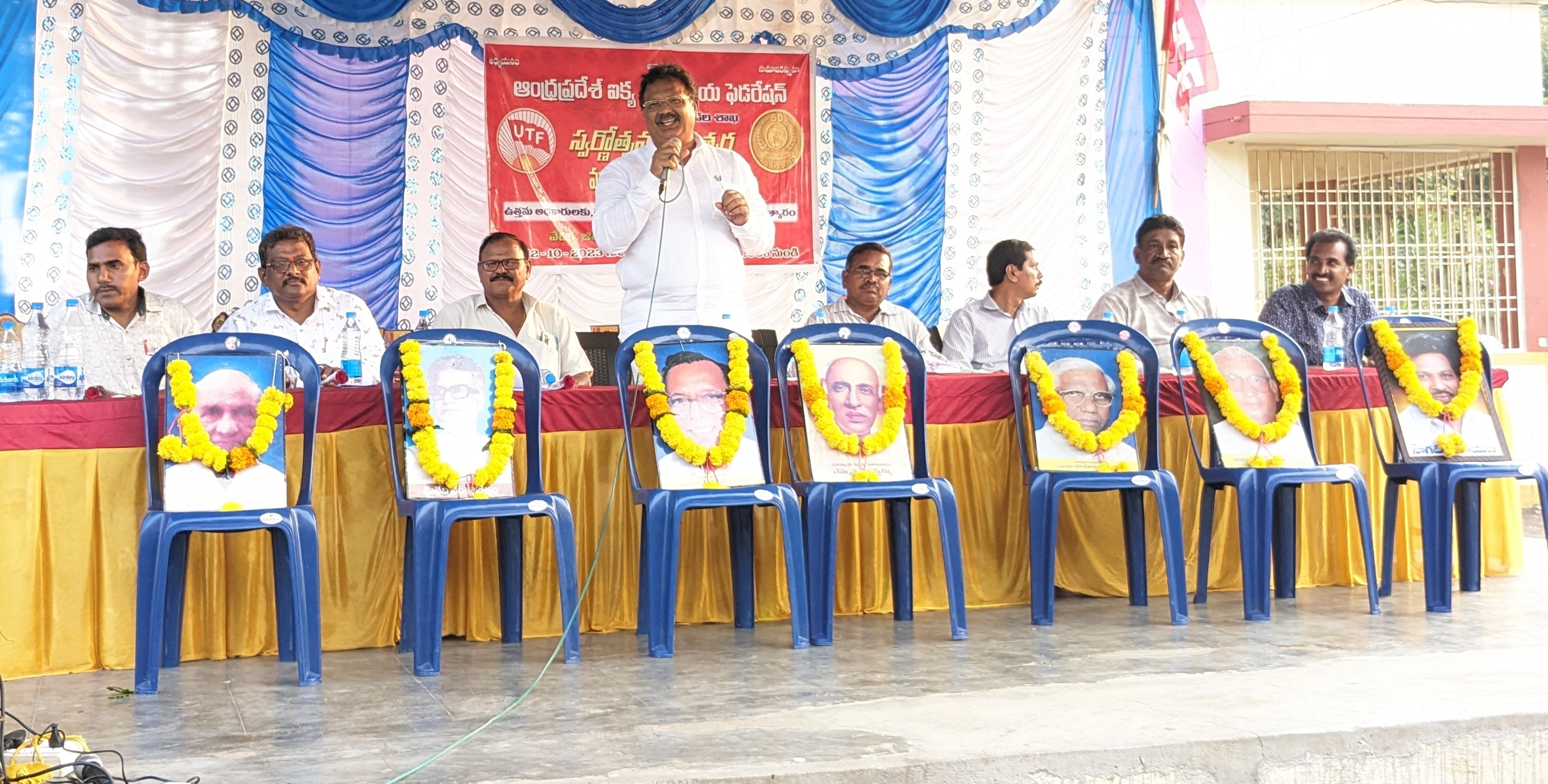 పోరాటాలతోనే సమస్యలు పరిష్కారం