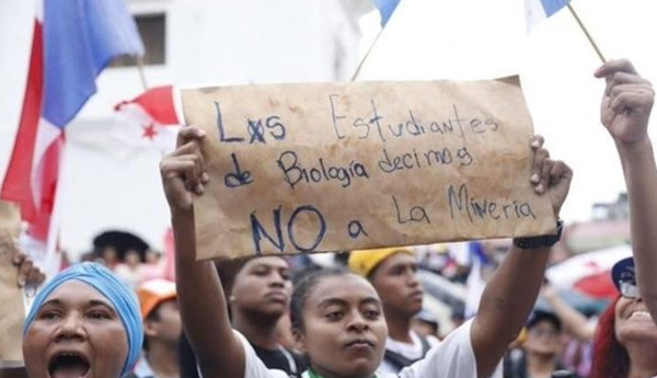 Protests-in-Panama-against-License-to-Exploit-Copper