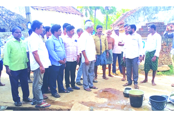 దళితులపై ఆగని దారుణాలు