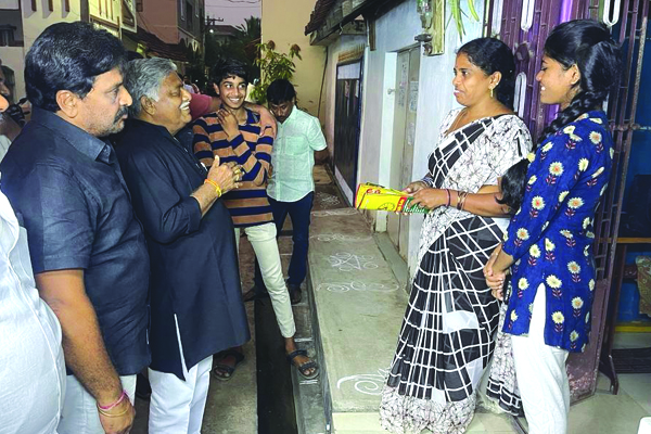 టిడిపి ఆధ్వర్యాన 'బాబుతో నేను' 