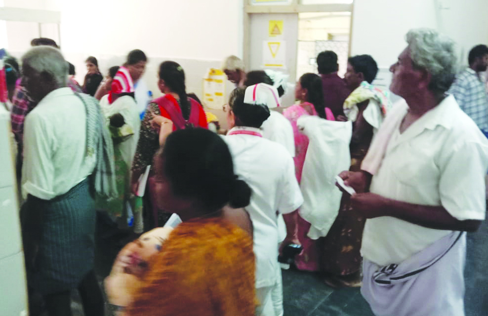 తూతూమంత్రంగా ఆరోగ్యసురక్ష శిబిరాలు