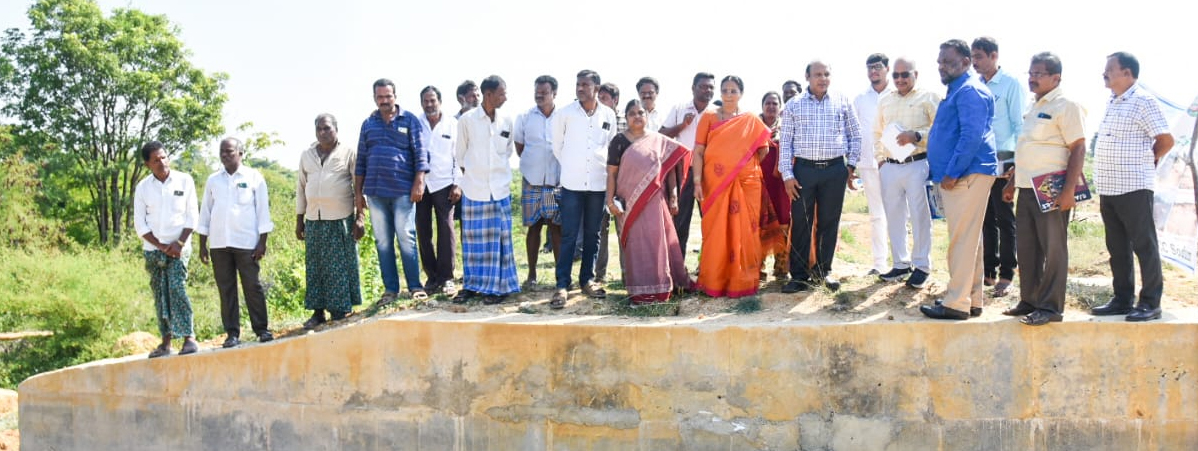 వాటర్‌ షెడ్‌ పనులు తనిఖీ చేసిన కేంద్ర బృందం