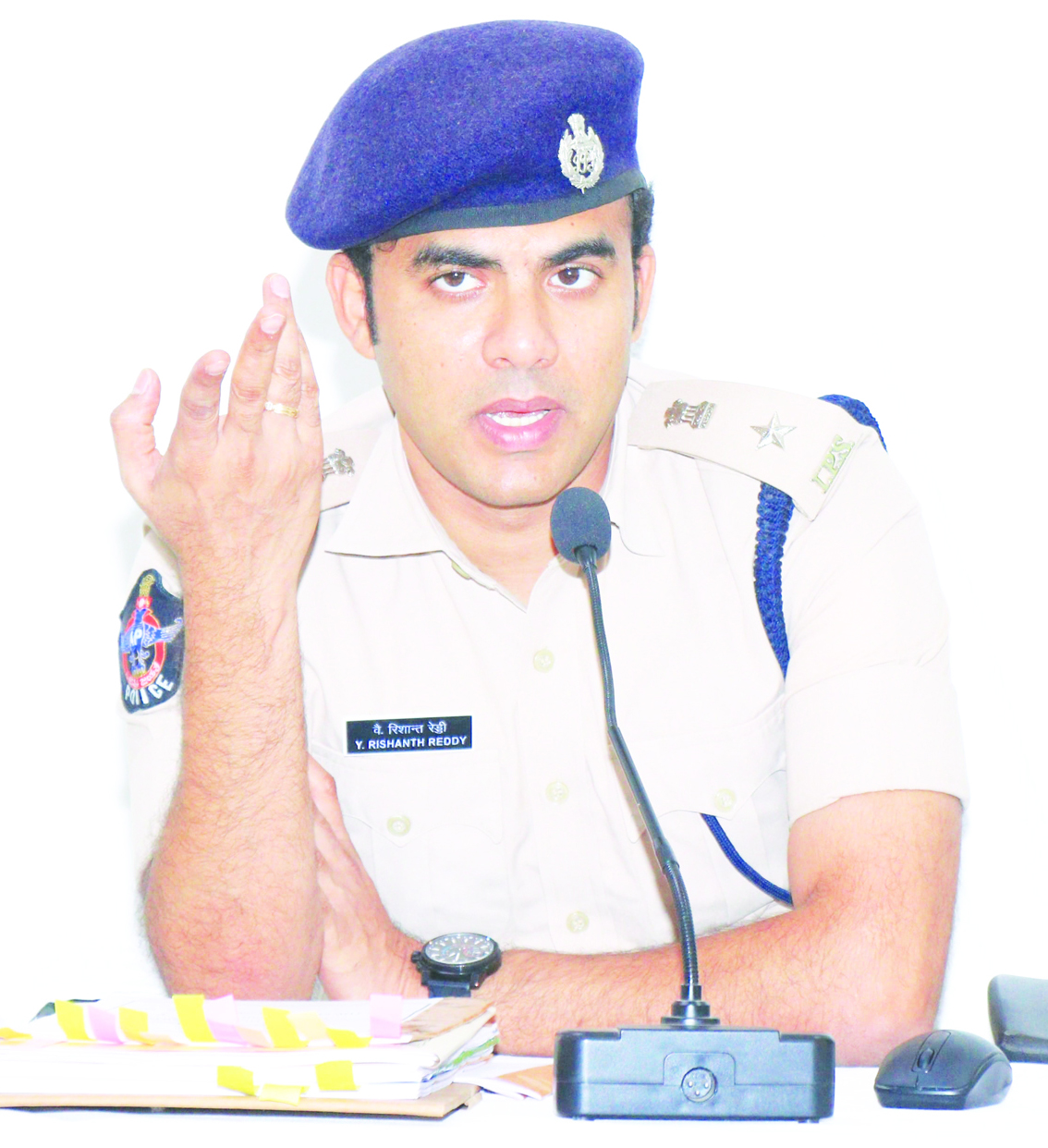 పాత నేరస్తులపై గట్టి నిఘా- నెలవారీ నేరసమీక్షలో జిల్లా ఎస్పి