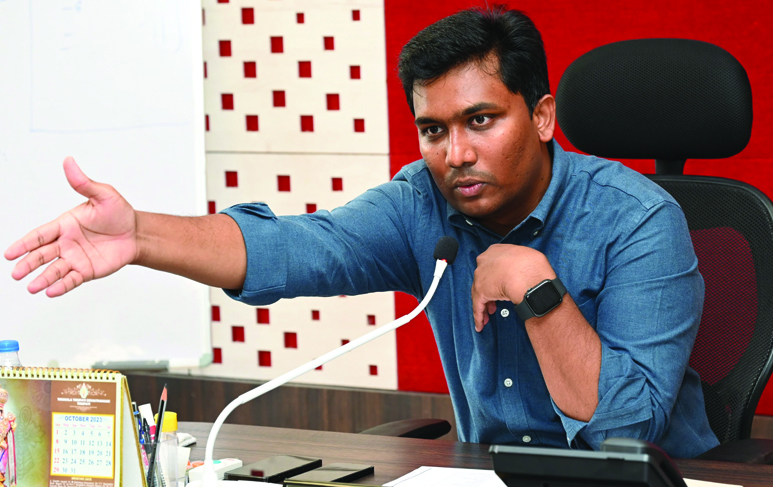 ఎల్‌పిఎం బేస్డ్‌ రిజిస్ట్రేషన్లపై దృష్టి సారించండి :కలెక్టర్‌