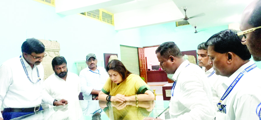 మ్యూజియంను సందర్శించిన కేంద్ర మంత్రి