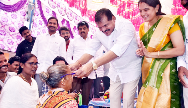  వ్యక్తిగత ఆరోగ్య ప్రొఫైల్‌ కీలకం : మంత్రి బొత్స  