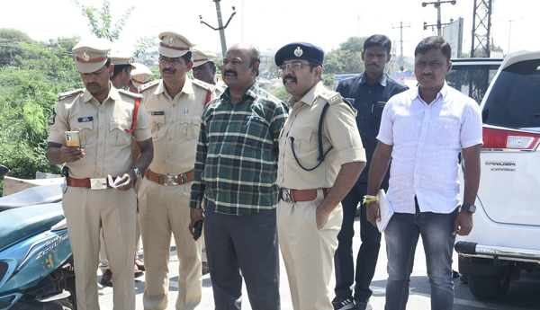 checking-in-district-borders