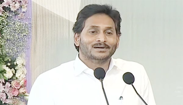 I-will-shift-to-Visakhapatnam-before-December-Rule-from-Visakhapatnam-CM-Jagan