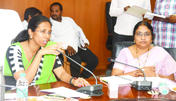 తప్పుడు దరఖాస్తులపై అప్రమత్తం