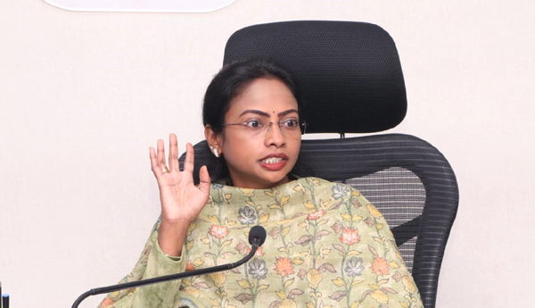 సీజనల్‌ వ్యాధులు ప్రబలకుండా చర్యలు : కమిషనర్‌