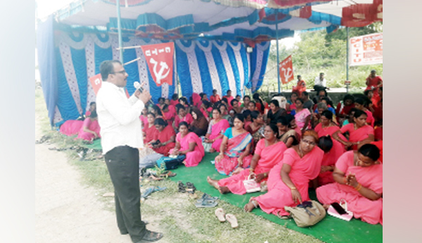 యానిమేటర్లకు ఉద్యోగ భద్రత కల్పించాలి 