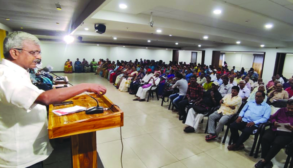 cpm-seminar-on-center-state-policies-in-urban-visakha