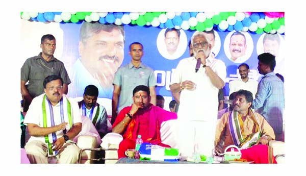 'బస్సుయాత్రను విజయవంతం చేయండి'