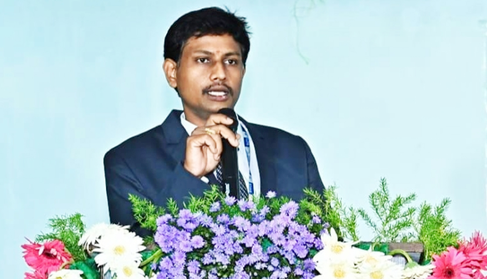 సామాన్య రైతుబిడ్డకు అరుదైన డాక్టరేట్ కోనసీమ ఆలమూరు