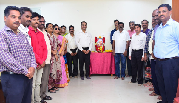 /True-students-are-those-who-seek-knowledge-Dr.Kada-Venkataramana