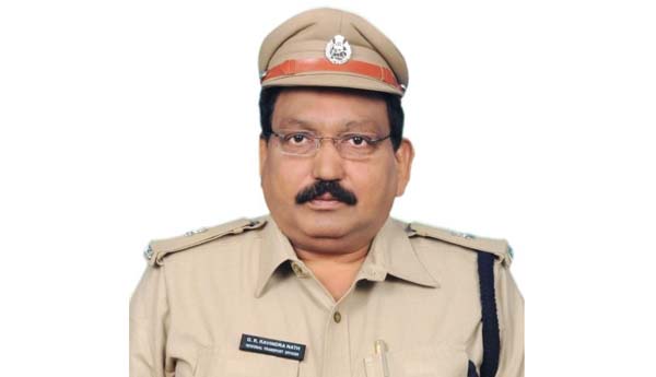 కాలం చెల్లిన వాహనాలకు అనుమతి లేదు