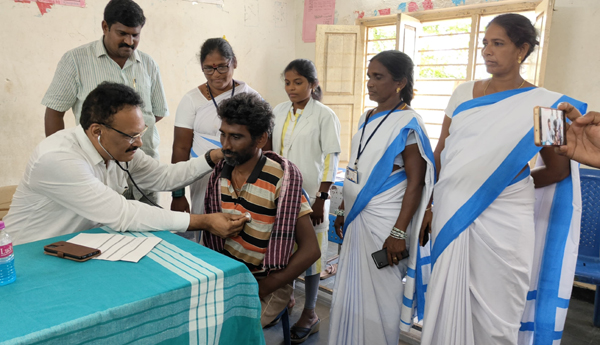 సురక్షలో ఎస్‌టి కమిషన్‌ చైర్మన్‌ సేవలు