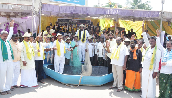 fishermen-protest-in-adoni