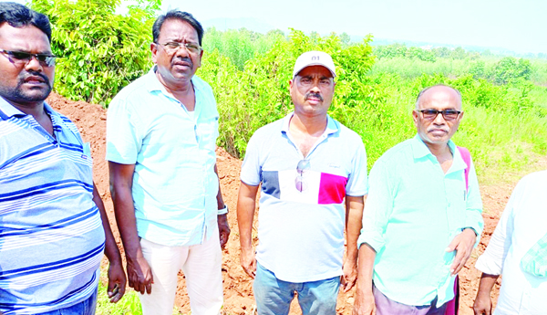 అటవీశాఖకు భూములు బదలాయించడం దారుణం