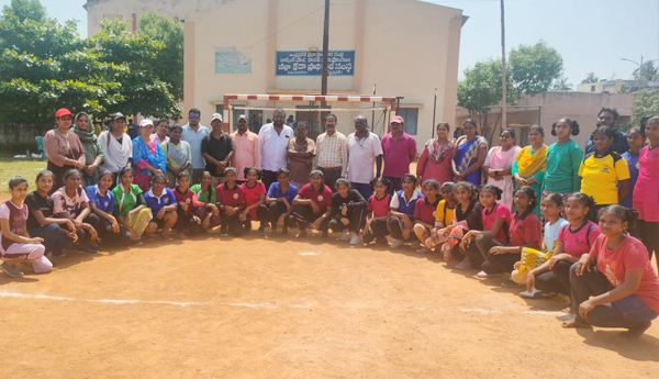 hand-ball-teams-selected