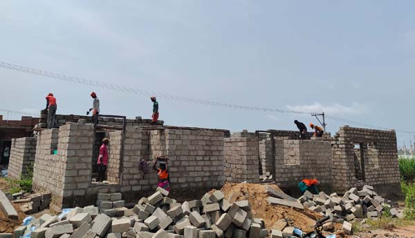 సామూహిక గృహ ప్రవేశాలకు సన్నద్ధం