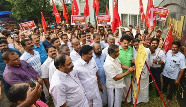 kerala-beml-workers-protest-crosses-1000-days-union-govt-accused-prolonged