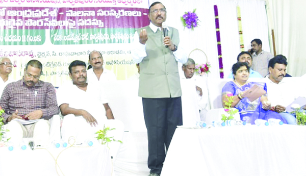 అర్హతే ప్రామాణికంగా సంక్షేమ ఫలాలు