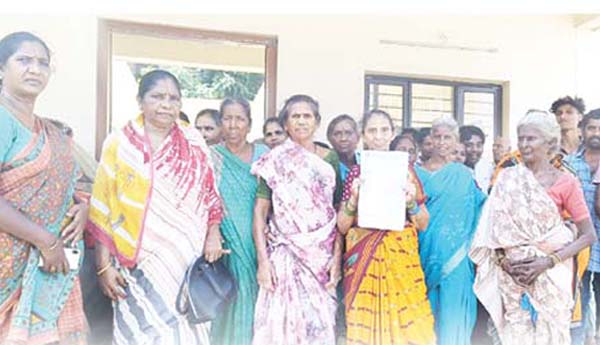 కుష్టు రోగుల భూములపై ప్రభుత్వం కన్ను