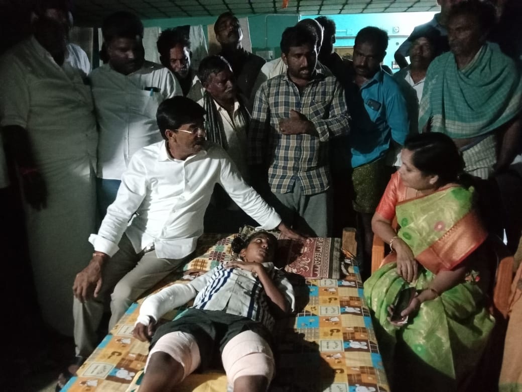 బాధితులకు ఎంఎల్‌ఎ రామిరెడ్డి పరామర్శ
