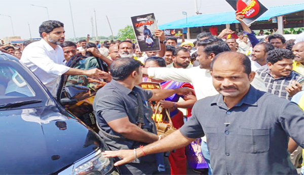 Lokesh-going-to-Rajahmundry-Police-restrictions-on-TDP-ranks