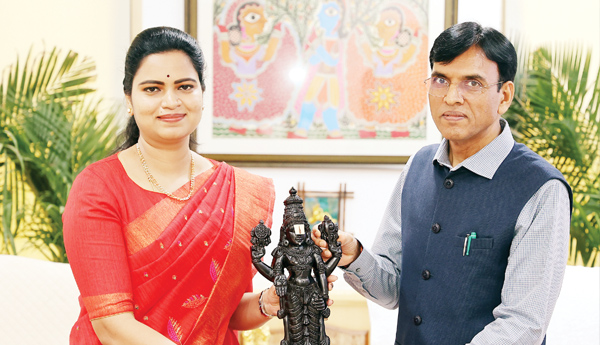 minister-rajani-meet-union-minister-on-nmc