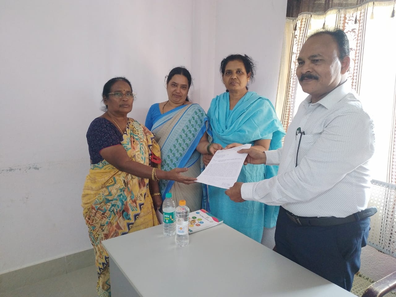 ముఖ హాజరు యాప్‌ను రద్దు చేయాలి