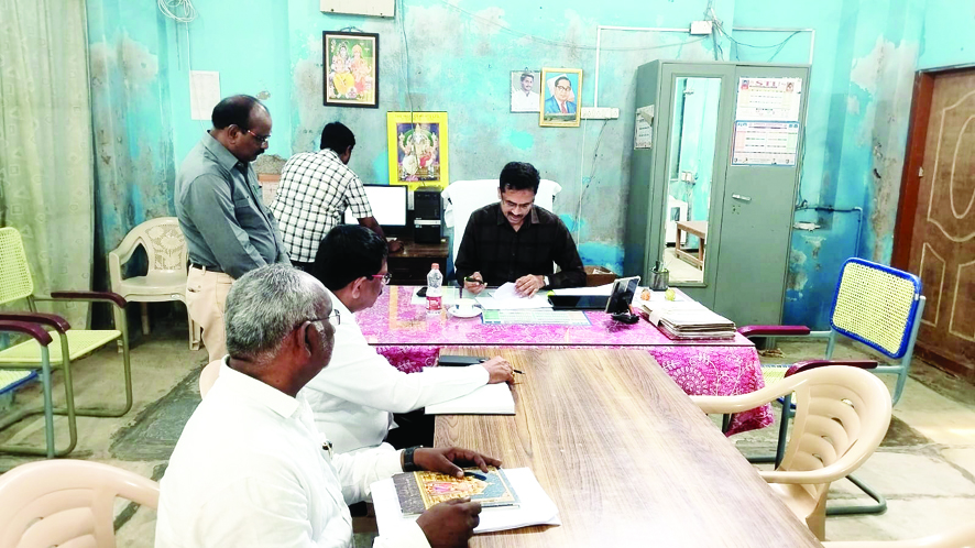 గురజాల, దాచేపల్లి తహశీల్దార్‌ కార్యాలయాల్లో తనిఖీ