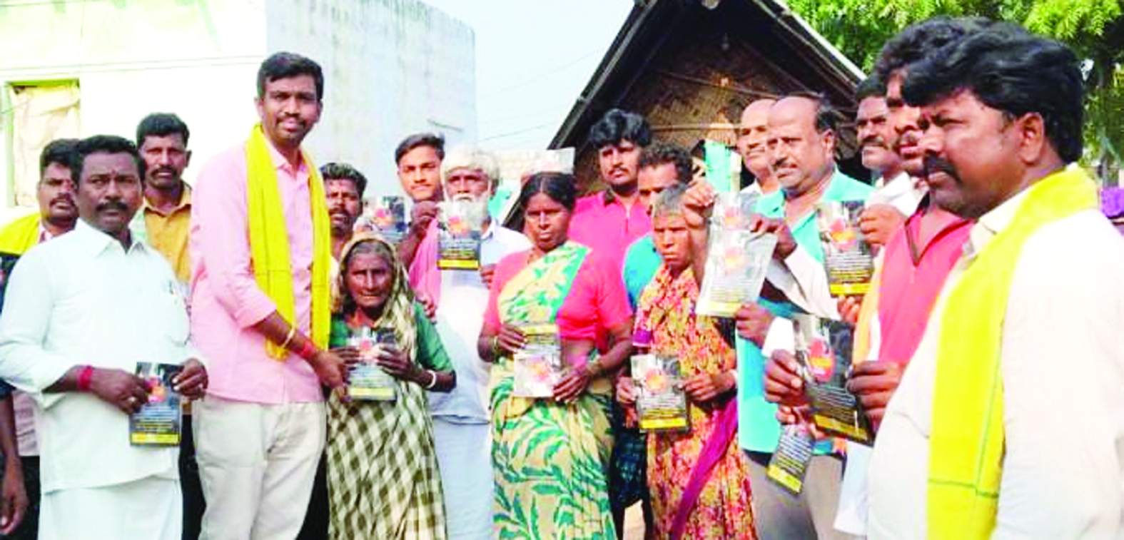 ప్రభుత్వ వైఫల్యాలను వివరిస్తున్న దివాకర్‌రెడ్డి