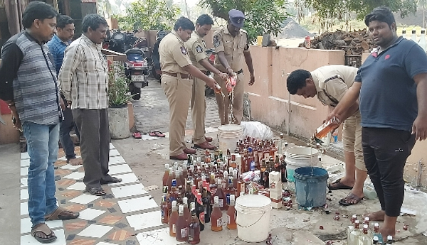 police-caught-illigal-liquor