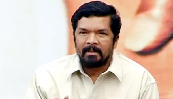 Posani's-sensational-comments-on-Nara-Bhuvaneshwari