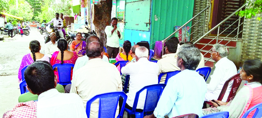 దేశ సంపదను దోచిపెడుతున్న మోడీ