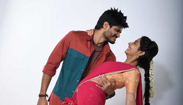 song-from-garam-garam-movie