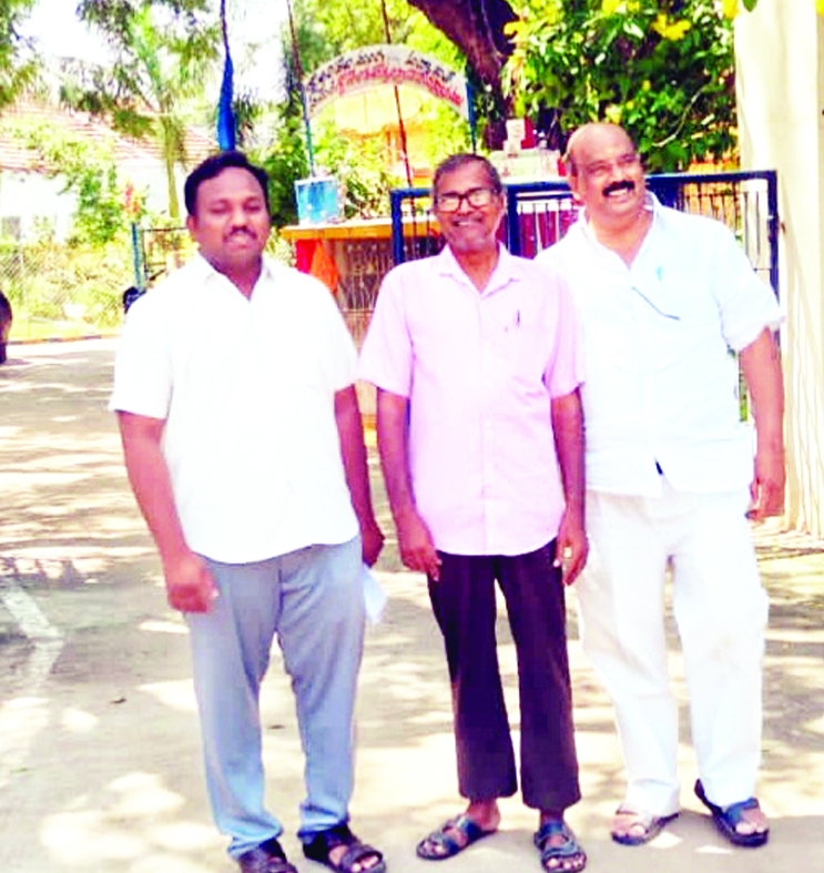 'సురభిపై అక్రమ కేసు బనాయించిన ఎమ్మెల్యే'