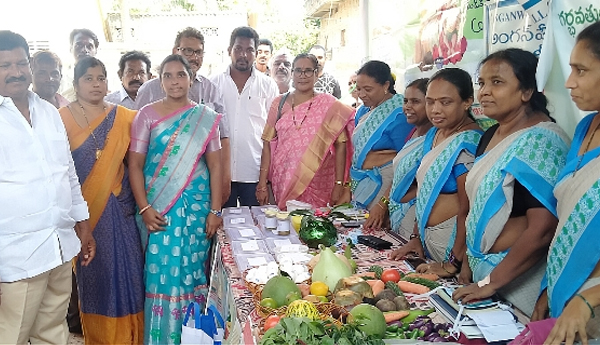 wishes-to-anganwadi-service