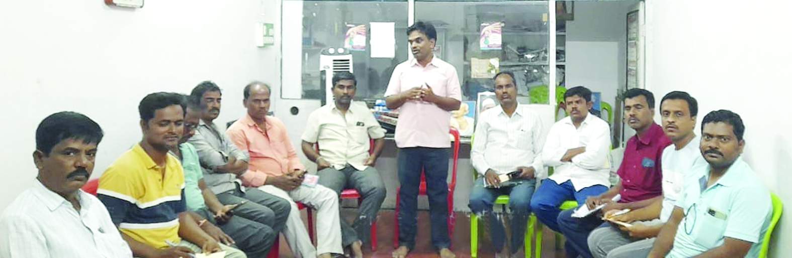 మాట్లాడుతున్న యుటిఎఫ్‌ జిల్లా అధ్యక్షులు ఎల్లప్ప