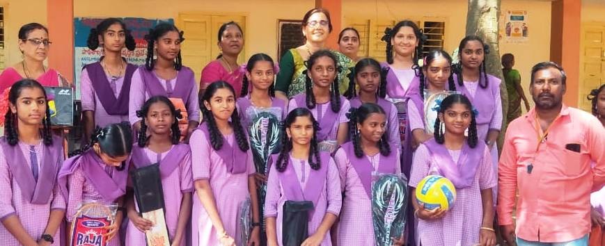 విద్యార్థులు క్రీడల్లోనూ రాణించాలి