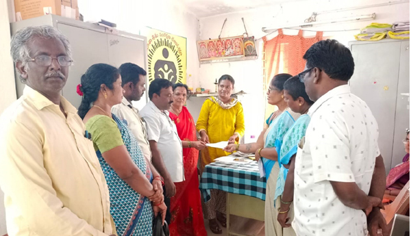 వర్కర్లను వేధిస్తున్న కుప్పం సిడిపిఓ ను సస్పెండ్‌ చేయాలని వినతి