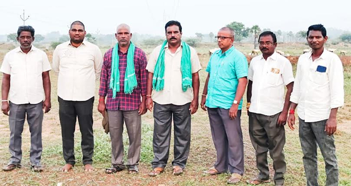 కరువు కనబడటం లేదా జగనన్నా..!!